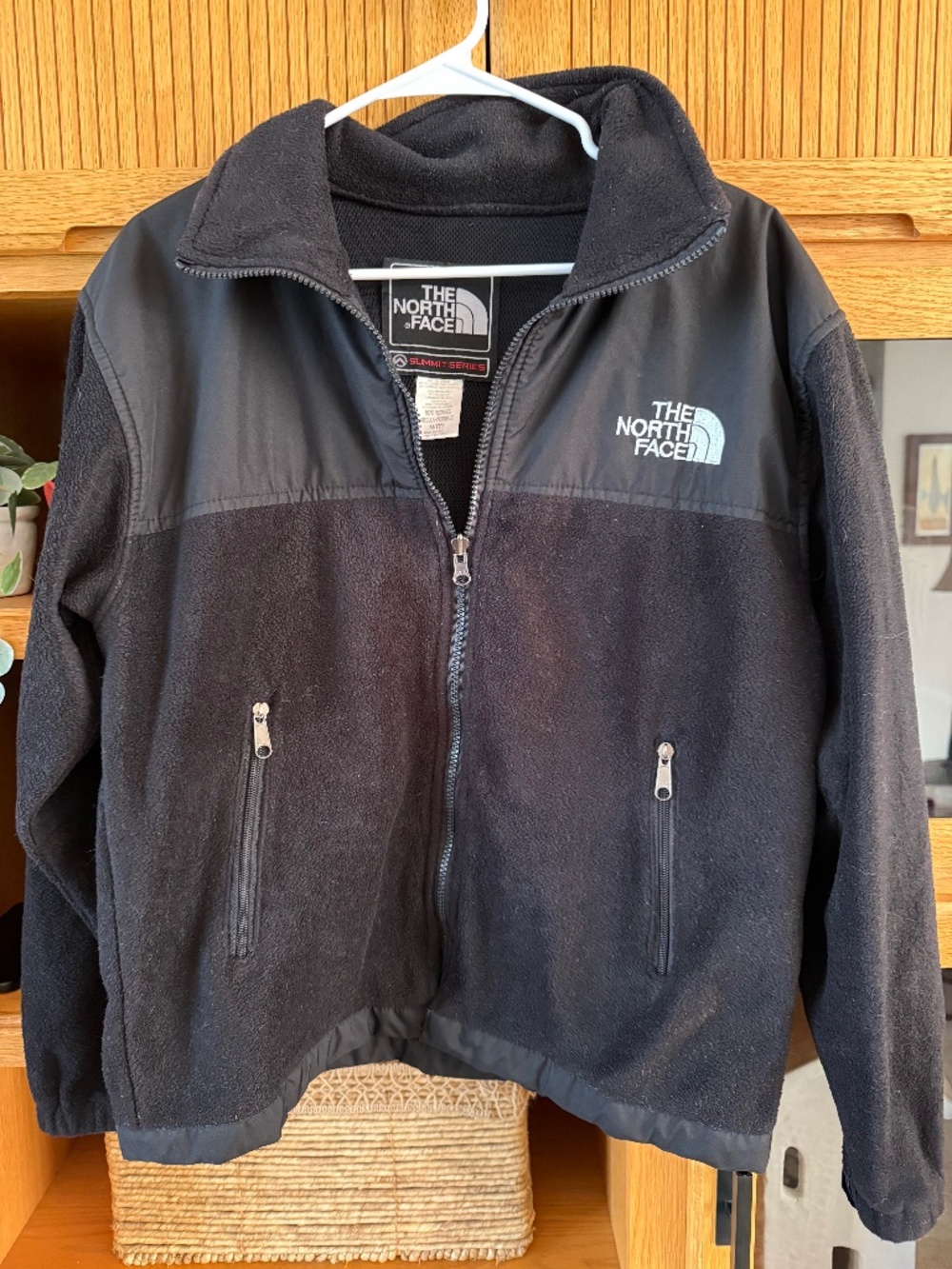 Mens The North Face Summit Series Black Denali Jacket, Size Medium